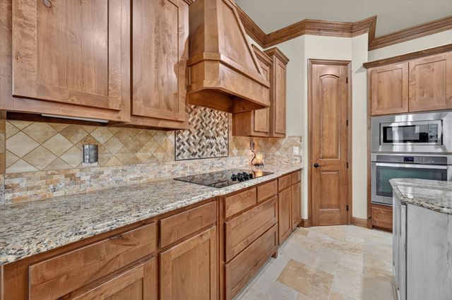 197 Ellis Creek Drive, Weatherford, TX 76085