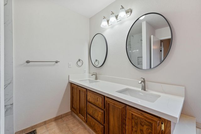 4626 S Verde Vista Street, Visalia, CA 93277