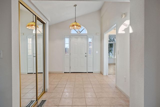 4626 S Verde Vista Street, Visalia, CA 93277