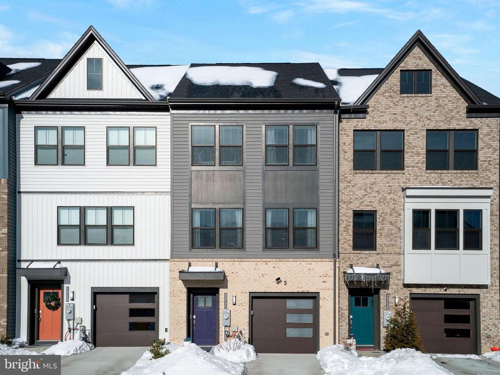 7712 RED MOON WAY, Glen Burnie, MD 21060