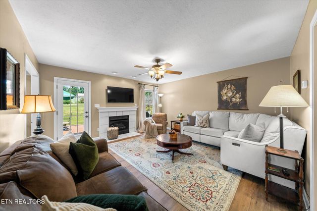1419 Foxfire Circle, Seymour, TN 37865
