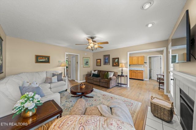 1419 Foxfire Circle, Seymour, TN 37865