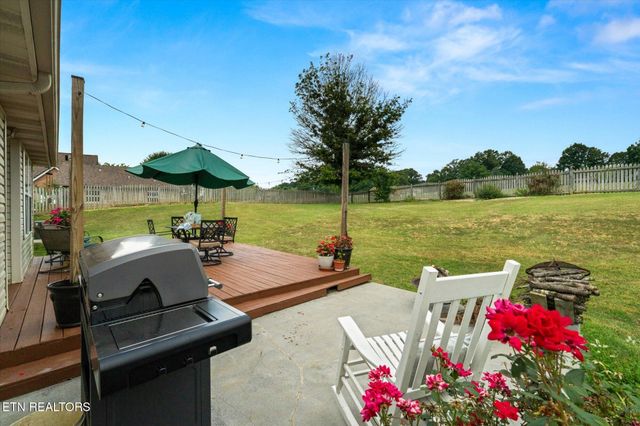 1419 Foxfire Circle, Seymour, TN 37865