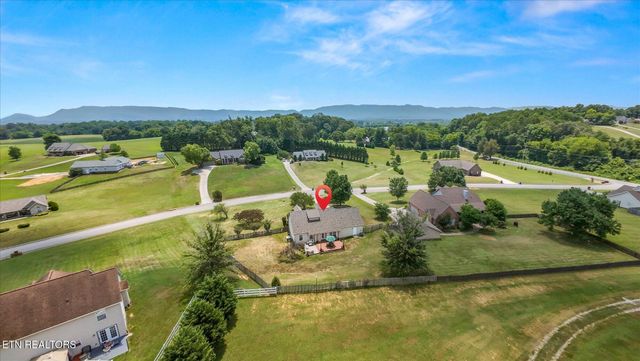 1419 Foxfire Circle, Seymour, TN 37865