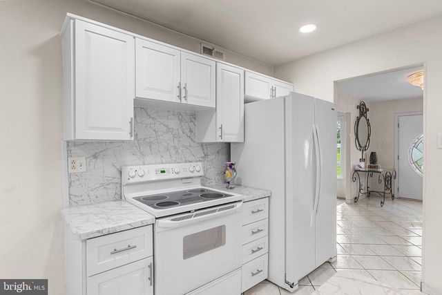 144 TULIP RD, Southampton, PA 18966