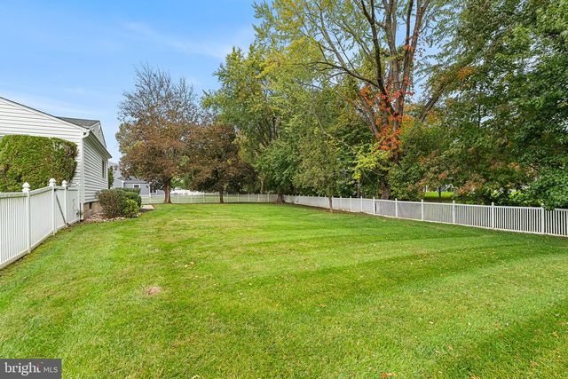 144 TULIP RD, Southampton, PA 18966