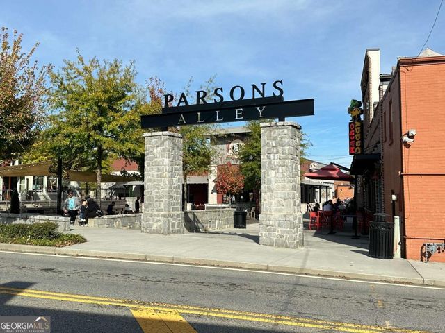 3880 Gallant Fox Court, Duluth, GA 30096