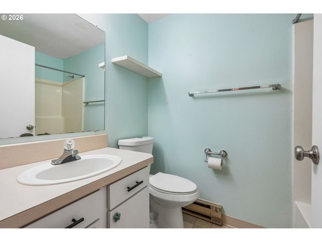 10143 Sw TRAPPER Ter, Beaverton, OR 97008