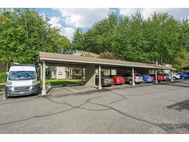 10143 Sw TRAPPER Ter, Beaverton, OR 97008