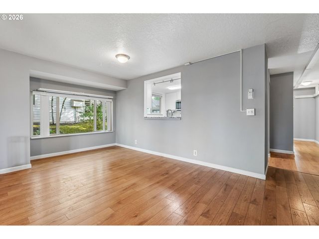 10143 Sw TRAPPER Ter, Beaverton, OR 97008