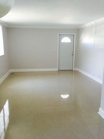 3777 NW 78th Avenue 10d, Hollywood, FL 33024