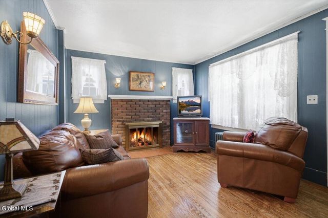 17 Granger Avenue, Saratoga Springs, NY 12866