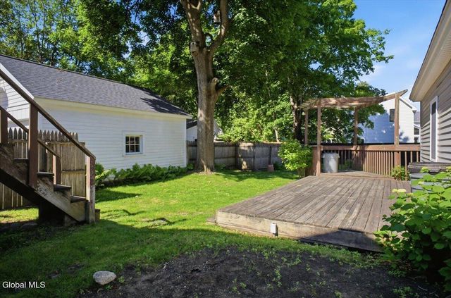 17 Granger Avenue, Saratoga Springs, NY 12866