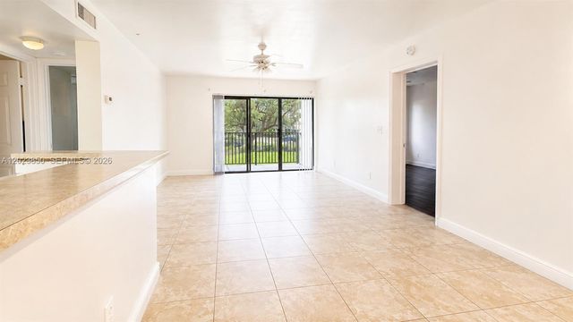 9022 W Atlantic Blvd 223, Coral Springs, FL 33071