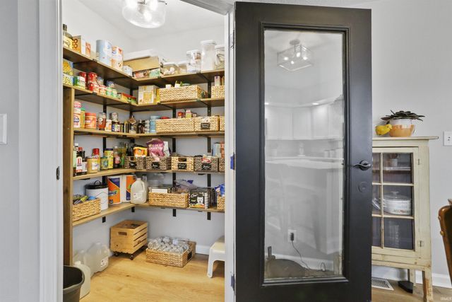 6229 Cheshire Drive, Mount Vernon, IN 47620