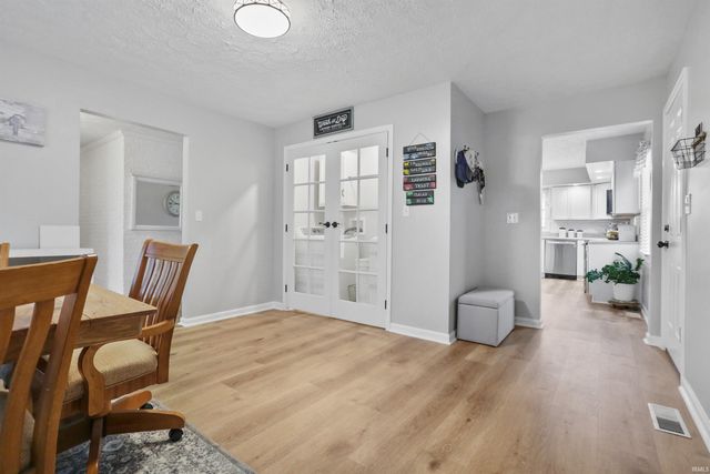 6229 Cheshire Drive, Mount Vernon, IN 47620