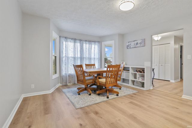 6229 Cheshire Drive, Mount Vernon, IN 47620