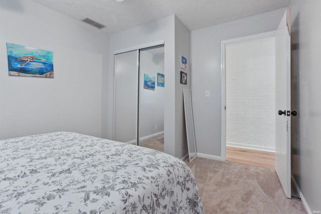 6229 Cheshire Drive, Mount Vernon, IN 47620