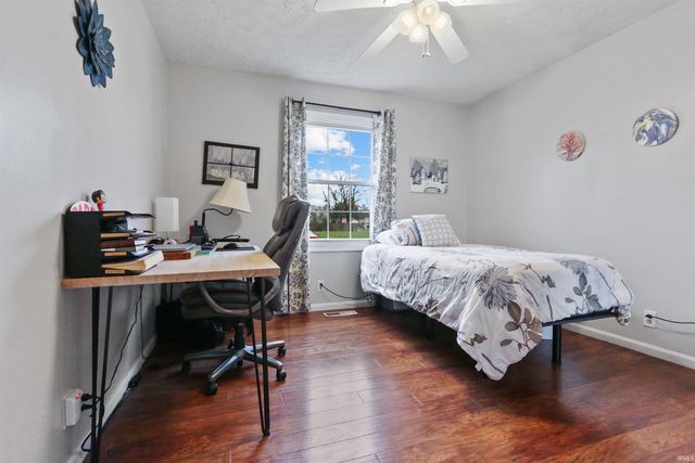 6229 Cheshire Drive, Mount Vernon, IN 47620