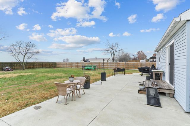 6229 Cheshire Drive, Mount Vernon, IN 47620