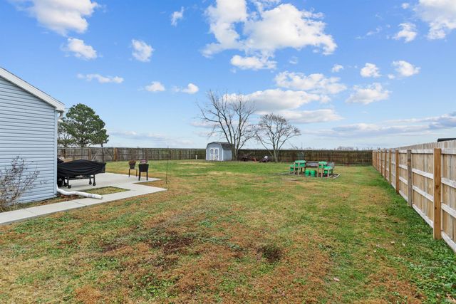 6229 Cheshire Drive, Mount Vernon, IN 47620