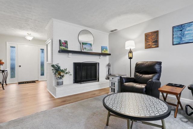 6229 Cheshire Drive, Mount Vernon, IN 47620