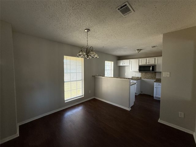 375 Ancestry Lane, Dallas, TX 75217