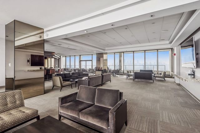 2800 N Lake Shore Drive 2808, Chicago, IL 60657