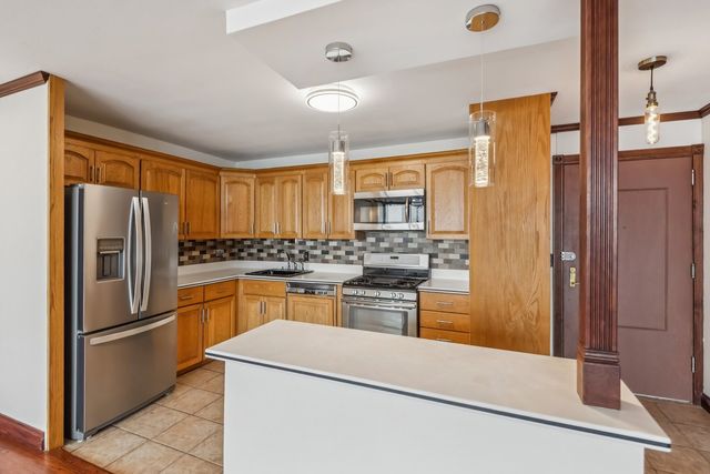 2800 N Lake Shore Drive 2808, Chicago, IL 60657