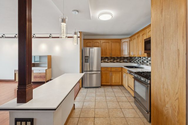 2800 N Lake Shore Drive 2808, Chicago, IL 60657