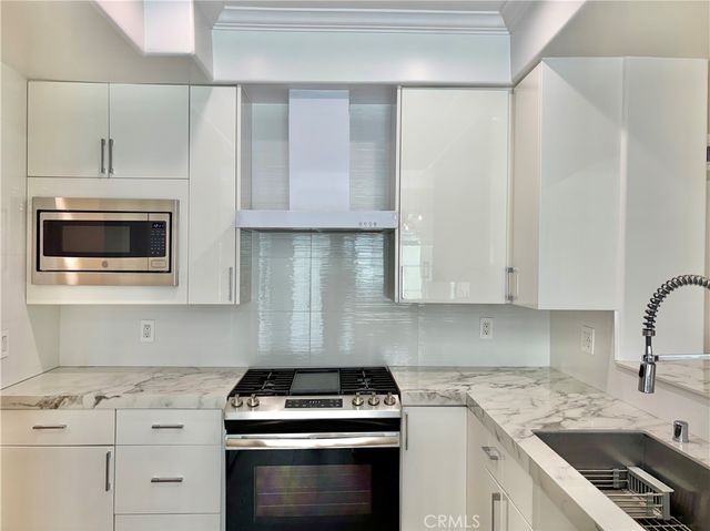 1861 Veteran Avenue 101, Westwood Century City, CA 90025