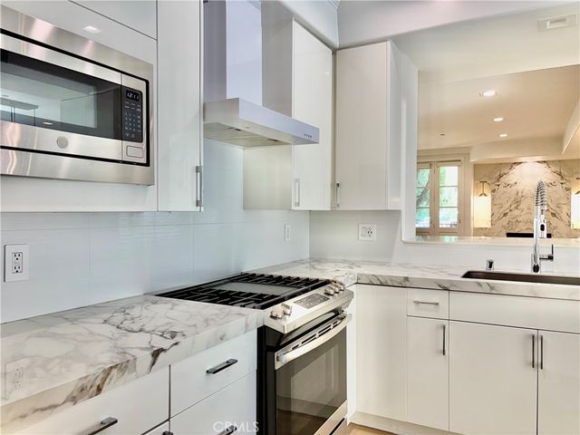 1861 Veteran Avenue 101, Westwood Century City, CA 90025