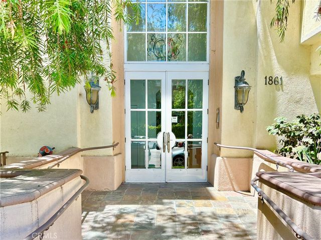 1861 Veteran Avenue 101, Westwood Century City, CA 90025