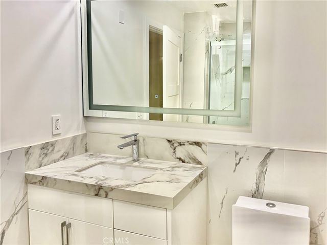 1861 Veteran Avenue 101, Westwood Century City, CA 90025
