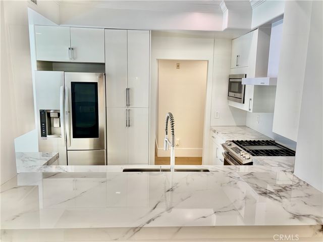 1861 Veteran Avenue 101, Westwood Century City, CA 90025