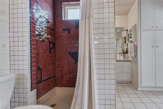 5017 Cartwright 1, North Hollywood, CA 91601