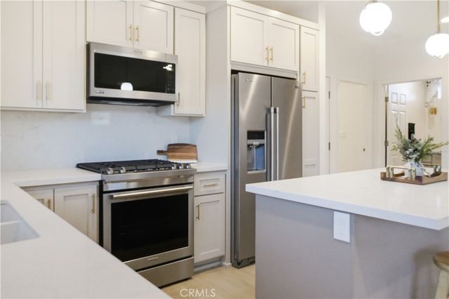 215 E 2nd Street A, San Dimas, CA 91773