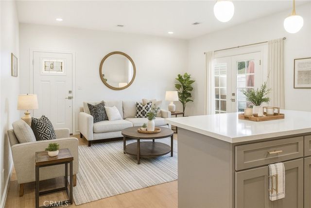 215 E 2nd Street A, San Dimas, CA 91773