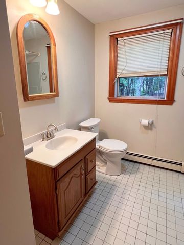 18 Main St, Chelmsford, MA 01863