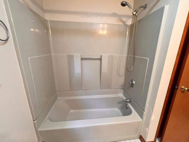 18 Main St, Chelmsford, MA 01863