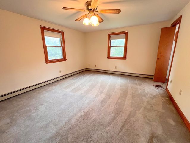 18 Main St, Chelmsford, MA 01863