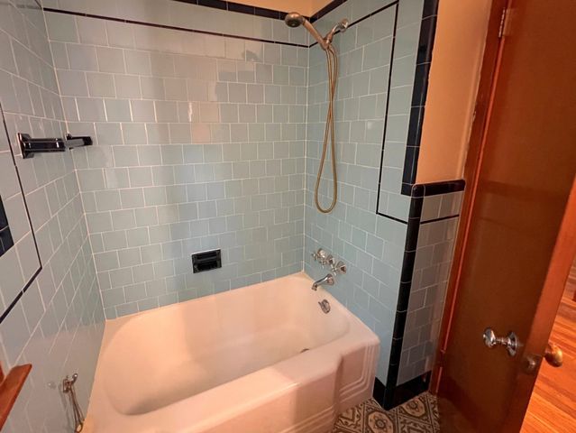18 Main St, Chelmsford, MA 01863