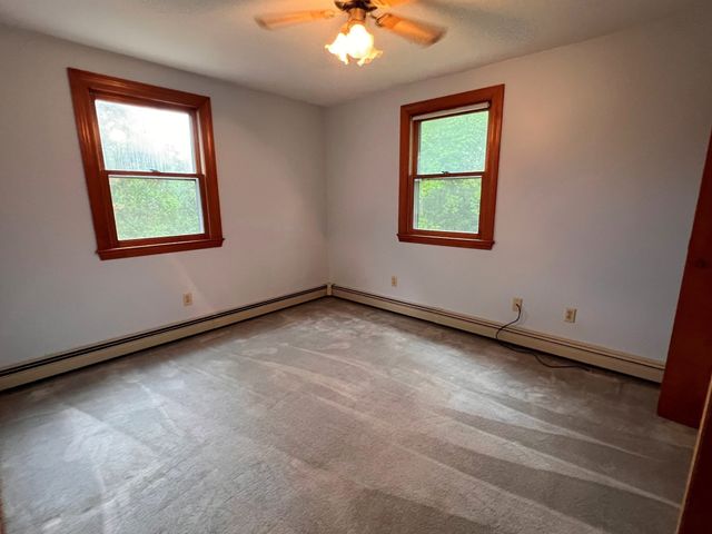 18 Main St, Chelmsford, MA 01863