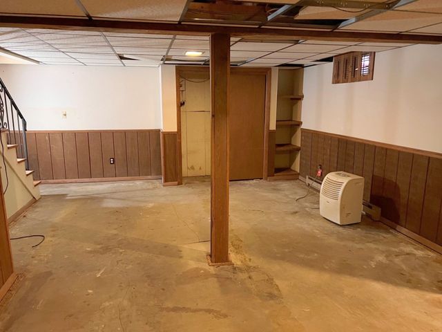 18 Main St, Chelmsford, MA 01863