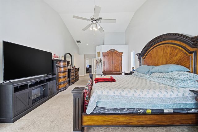 2305 MARSEILLE COURT, Valrico, FL 33596