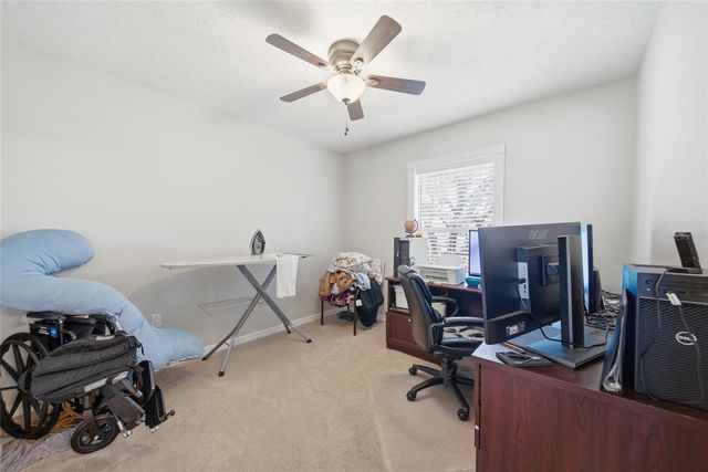 2305 MARSEILLE COURT, Valrico, FL 33596