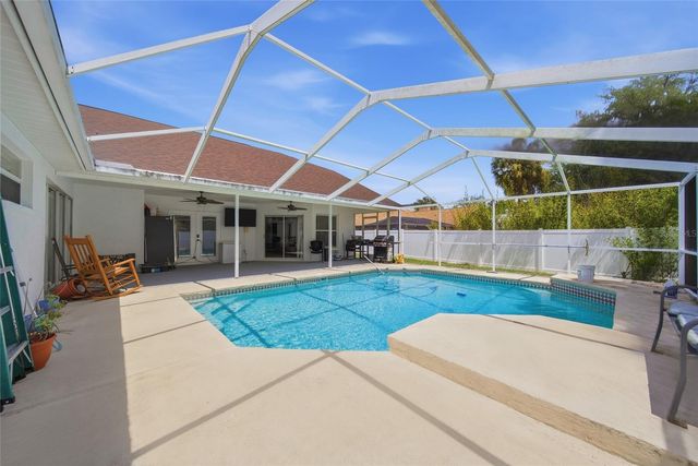 2305 MARSEILLE COURT, Valrico, FL 33596