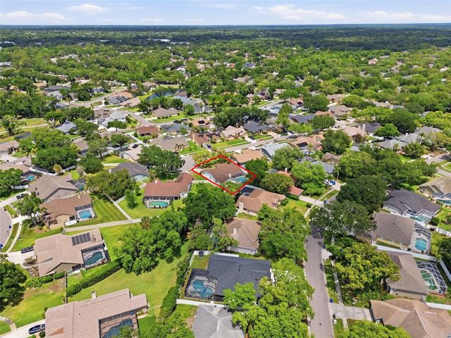 2305 MARSEILLE COURT, Valrico, FL 33596