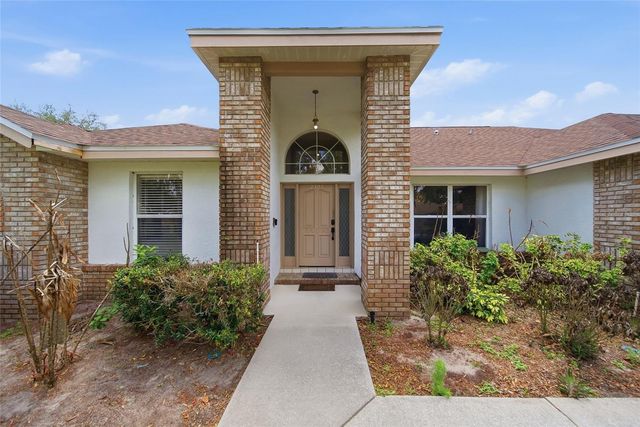 2305 MARSEILLE COURT, Valrico, FL 33596