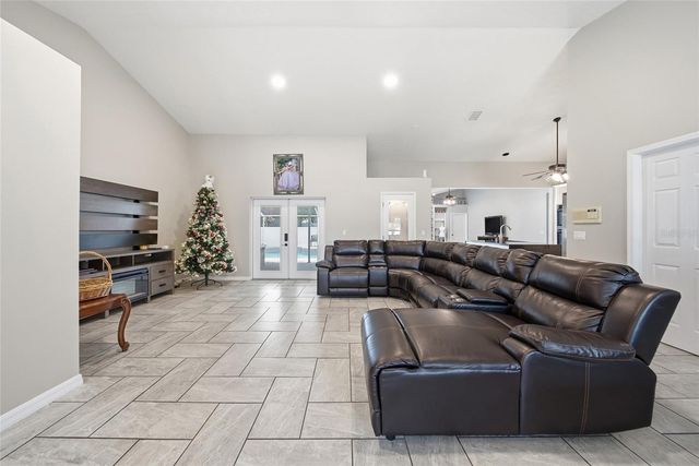 2305 MARSEILLE COURT, Valrico, FL 33596